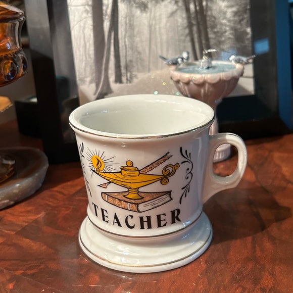 Vintage Teacher Coffee Mug Lamp of Knowledge Academic Symbol - Picture 2 of 9